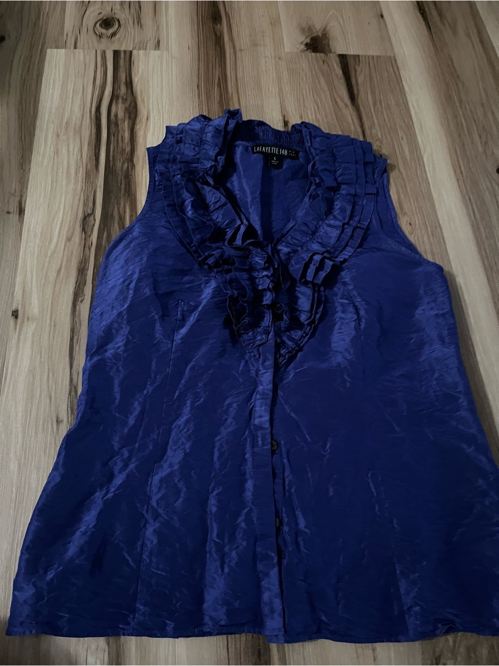 Lafayette 148 New York Navy Sleeveless Ruffle V-Neck Blouse Sz 6 Silk